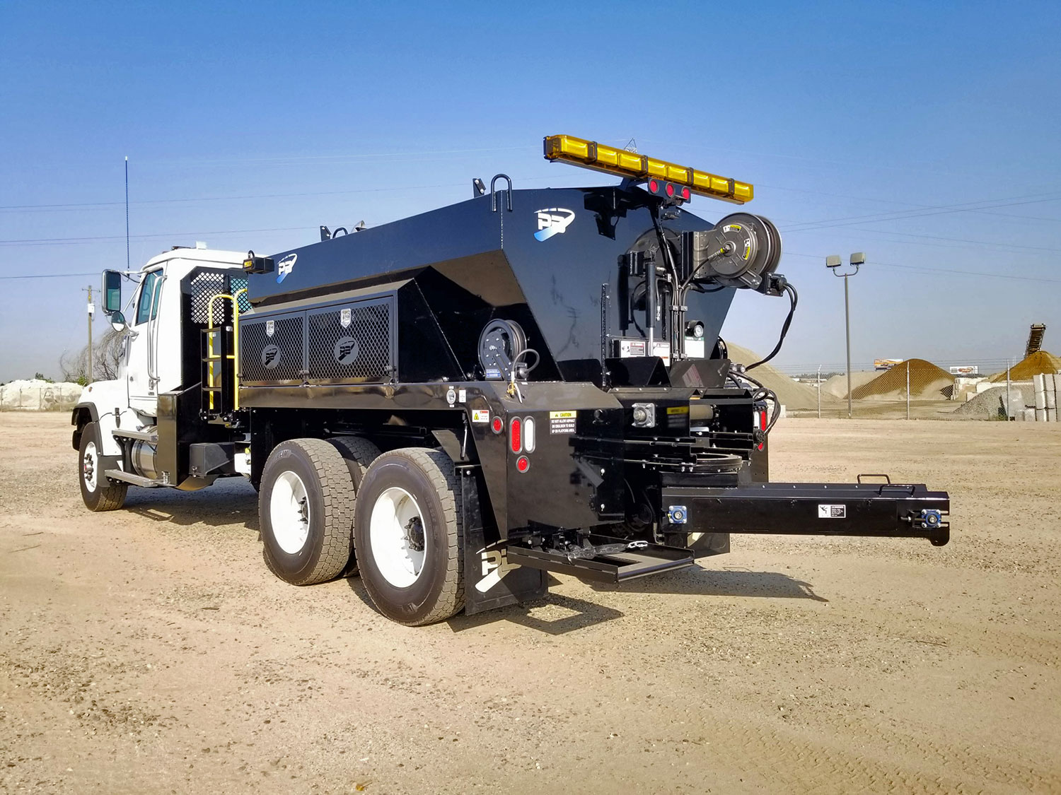 PB-Loader-pothole-truck-6-7-8-Models