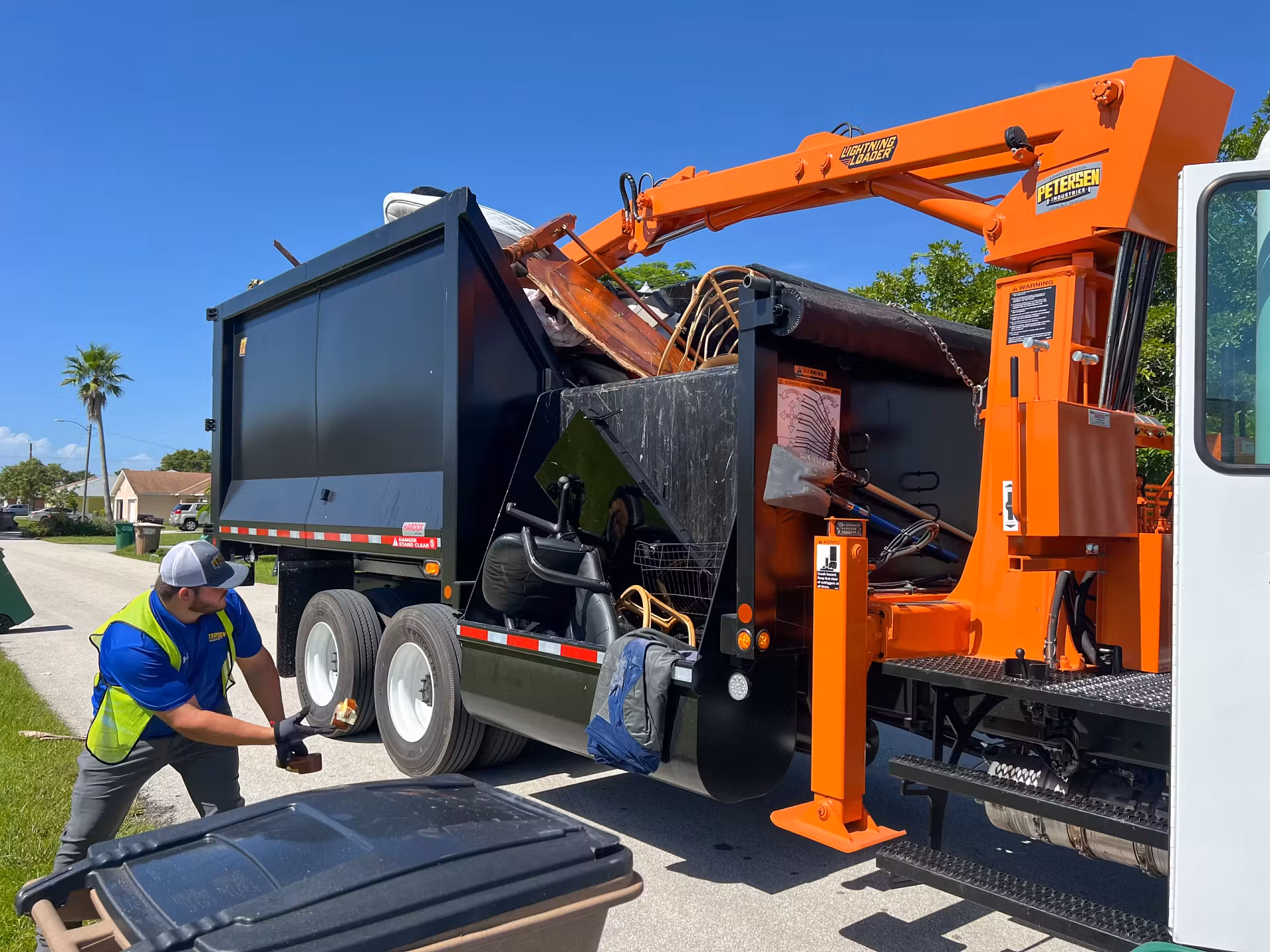 TR3 Route Assistant truck